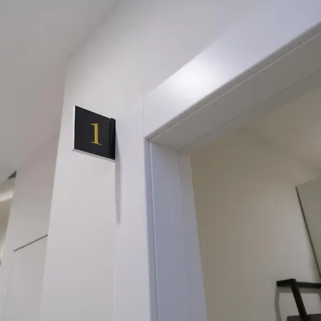 Apartament Toci *